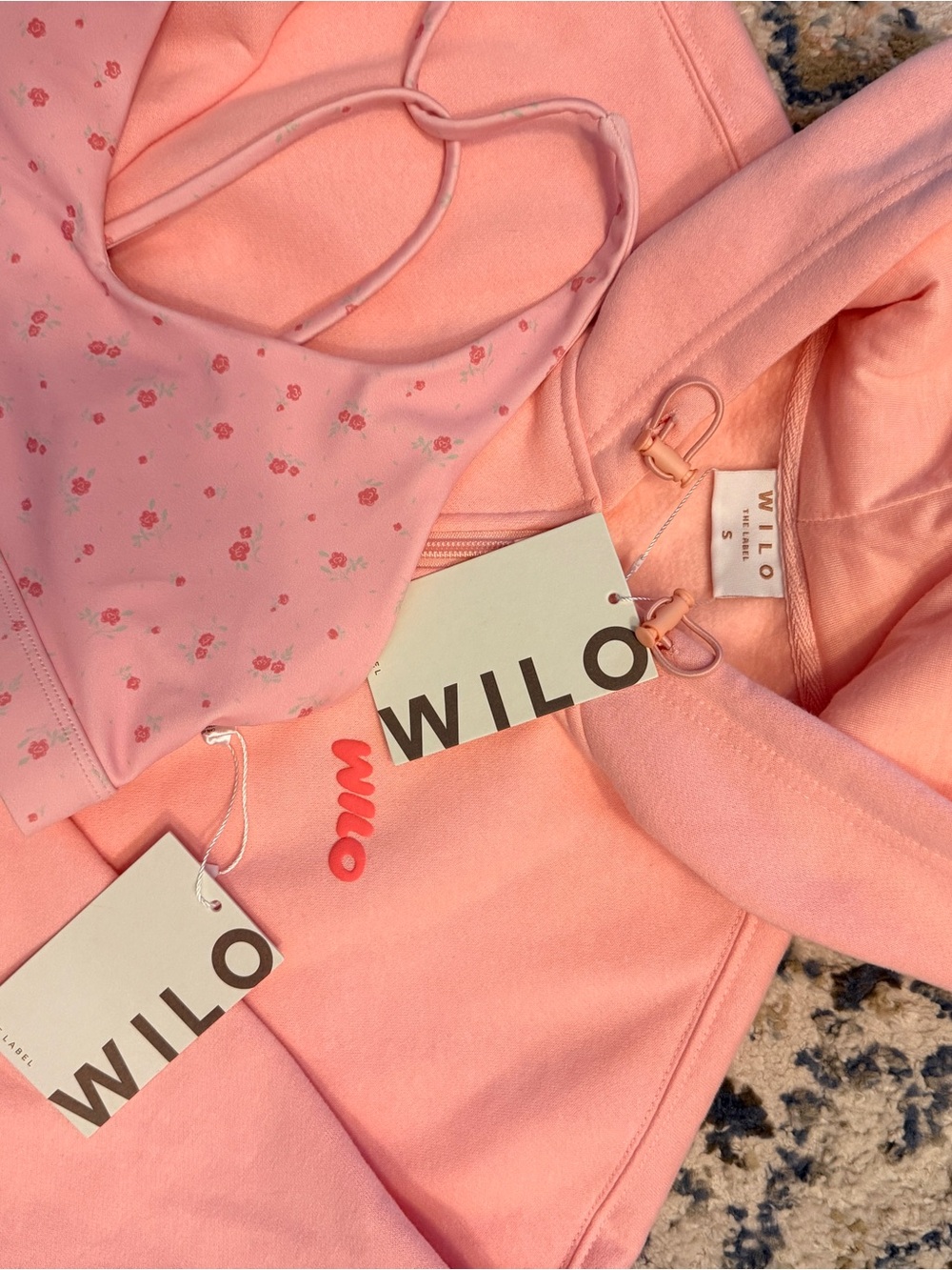 WILO The Label Pink Floral 3 Piece Set Hoodie Bra Scrunch Shorts S NWT $204 - Picture 6 of 11